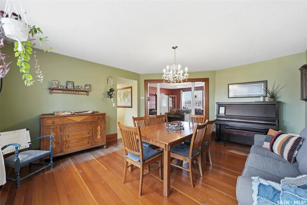 62 Antrim Street Lanigan SK S0K 2M0