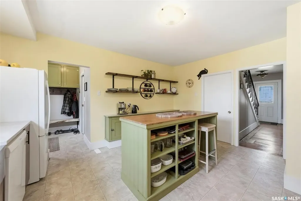 62 Antrim Street Lanigan SK S0K 2M0