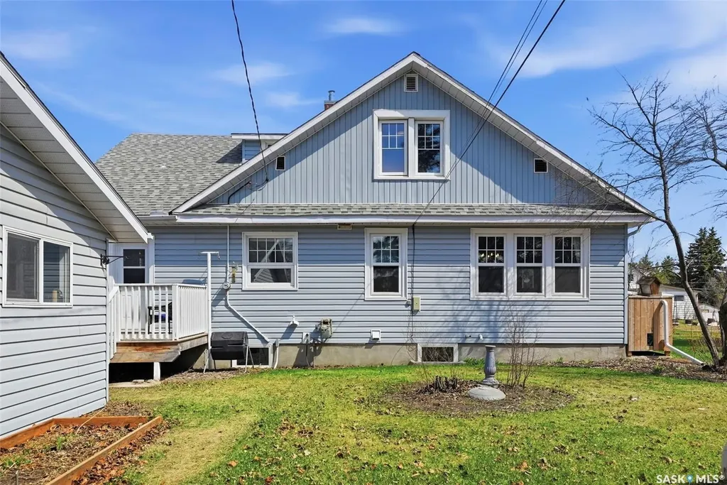 62 Antrim Street Lanigan SK S0K 2M0