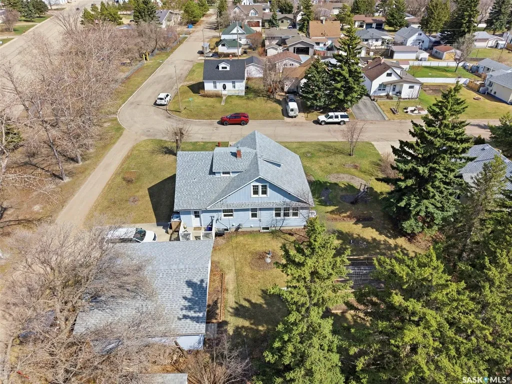 62 Antrim Street Lanigan SK S0K 2M0