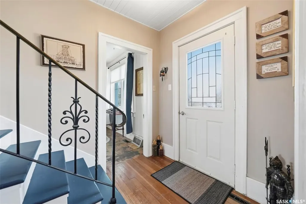 62 Antrim Street Lanigan SK S0K 2M0