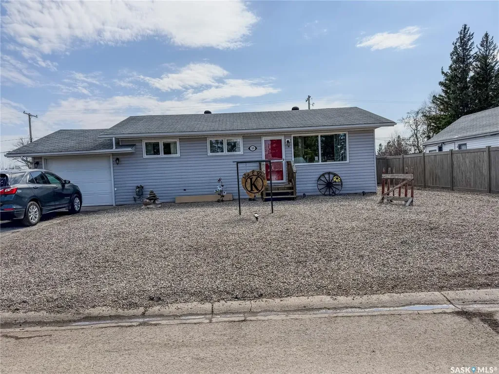 319 March Avenue E Langenburg SK S0A 2A0