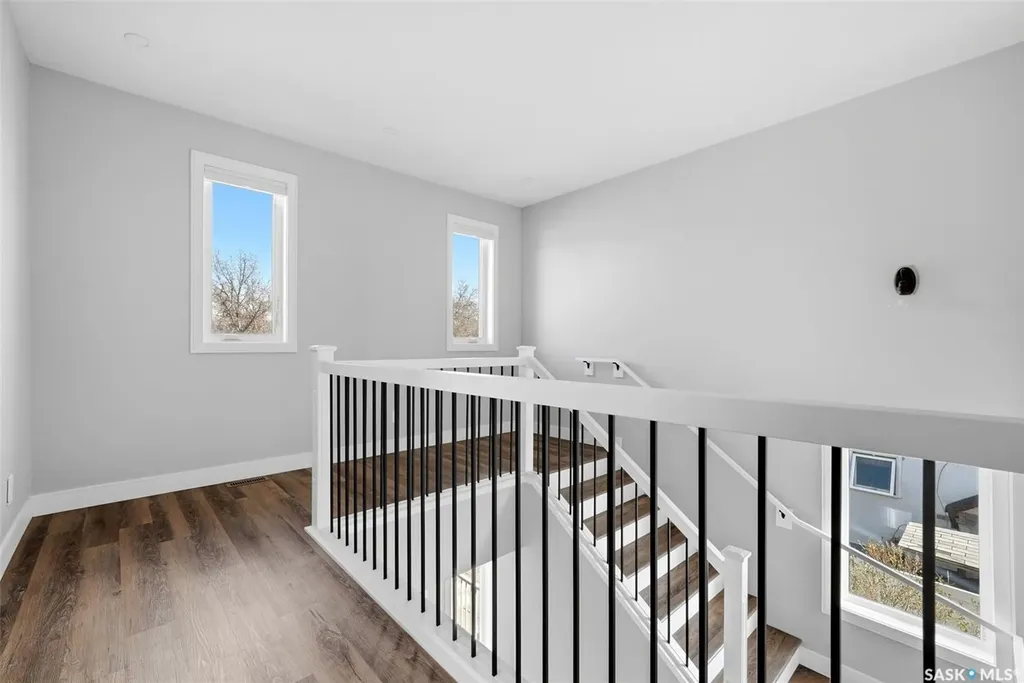 2100 Queen Street Regina SK S4T 4C3