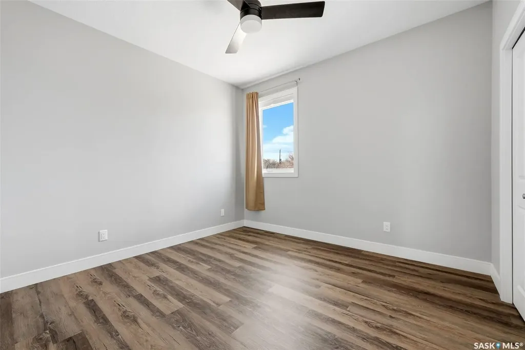 2100 Queen Street Regina SK S4T 4C3