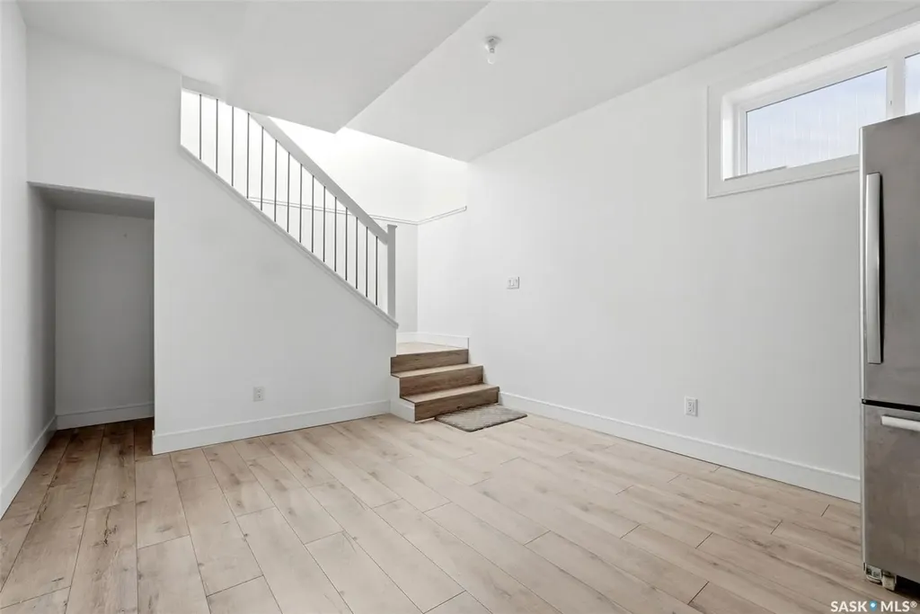 2100 Queen Street Regina SK S4T 4C3
