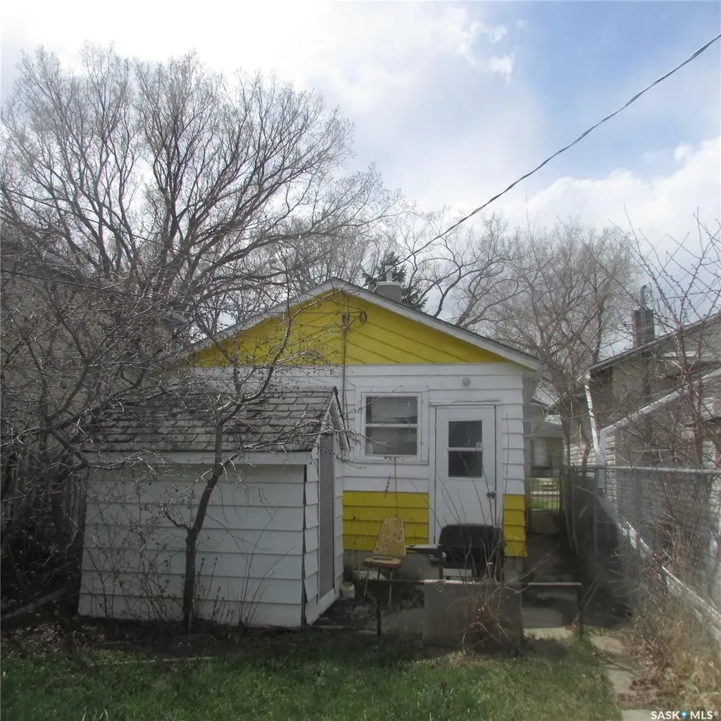 405 Scarth Street Regina SK S4R 2C6