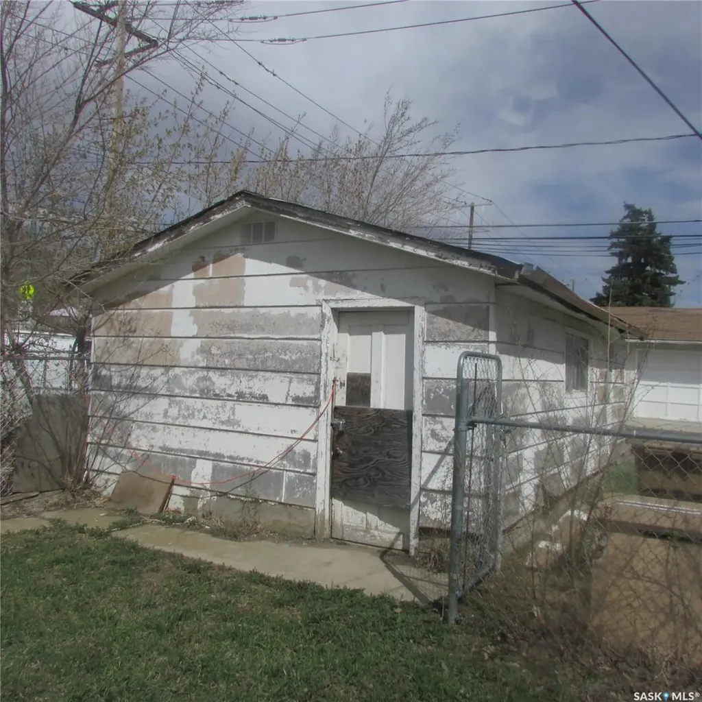 405 Scarth Street Regina SK S4R 2C6