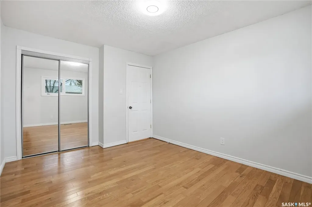 58 Nelles Street Regina SK S4X 1M4