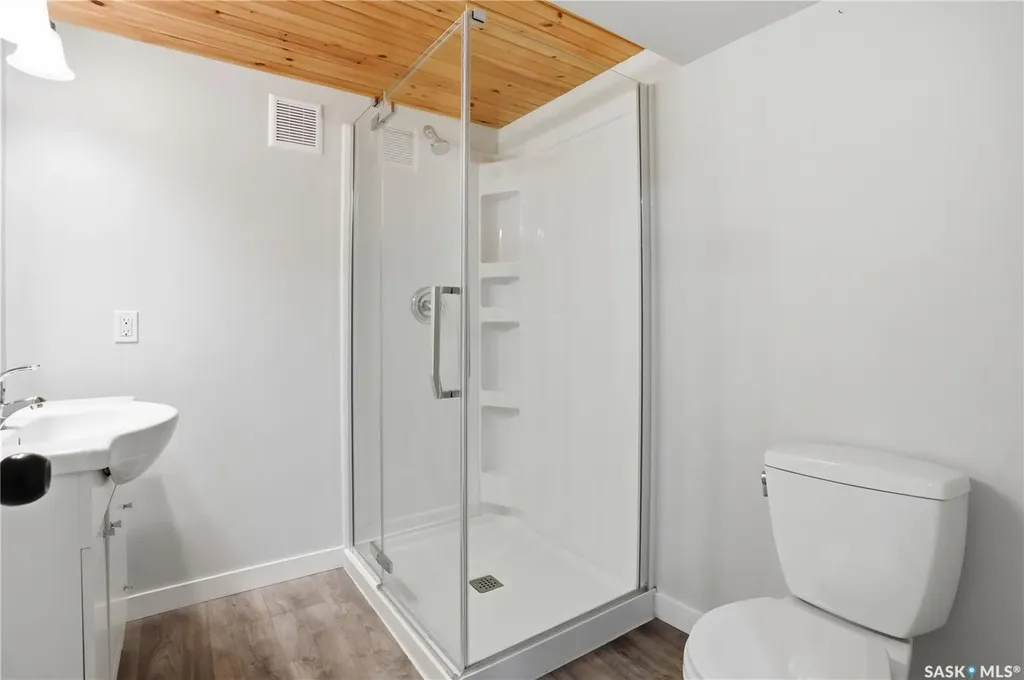 58 Nelles Street Regina SK S4X 1M4