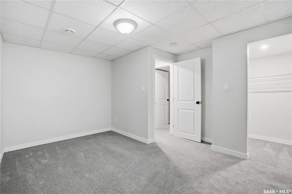 58 Nelles Street Regina SK S4X 1M4