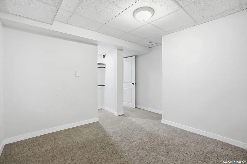 58 Nelles Street Regina SK S4X 1M4