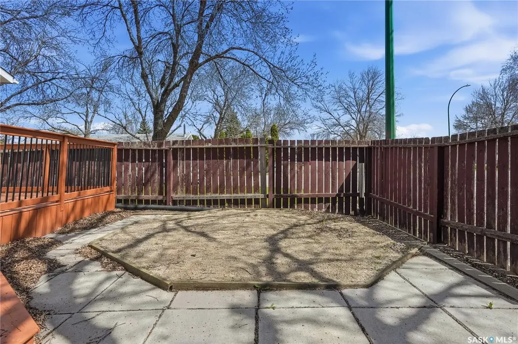 58 Nelles Street Regina SK S4X 1M4