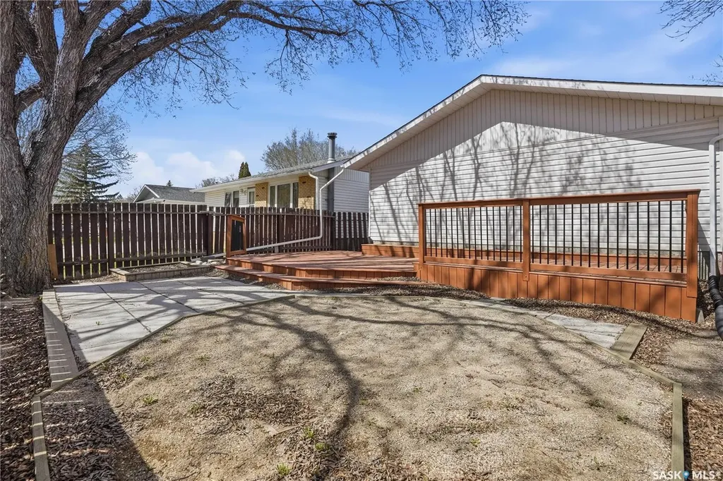 58 Nelles Street Regina SK S4X 1M4