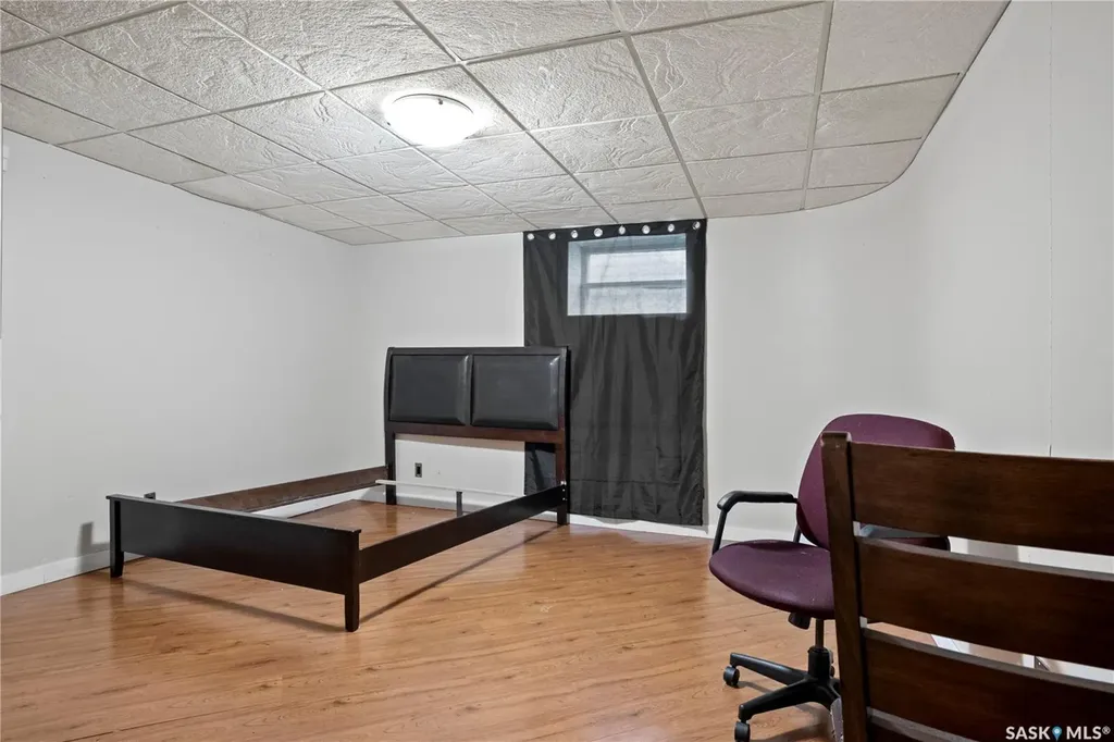 978 Lindsay Street Regina SK S4N 3A6