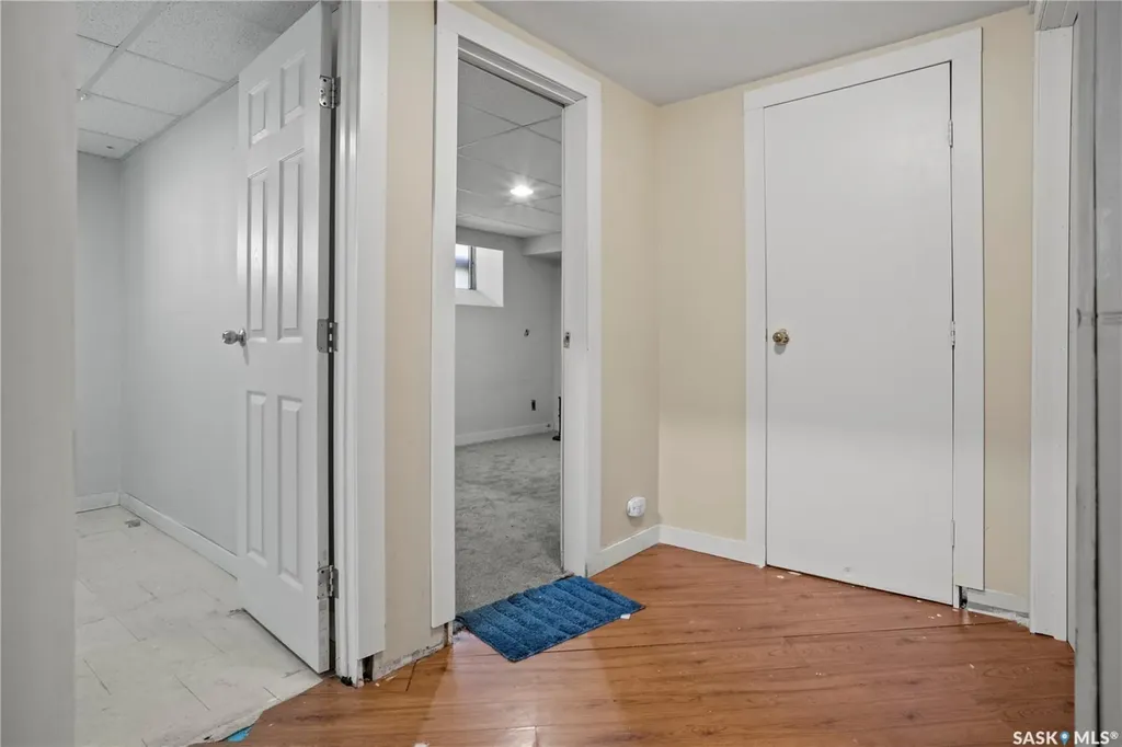 978 Lindsay Street Regina SK S4N 3A6