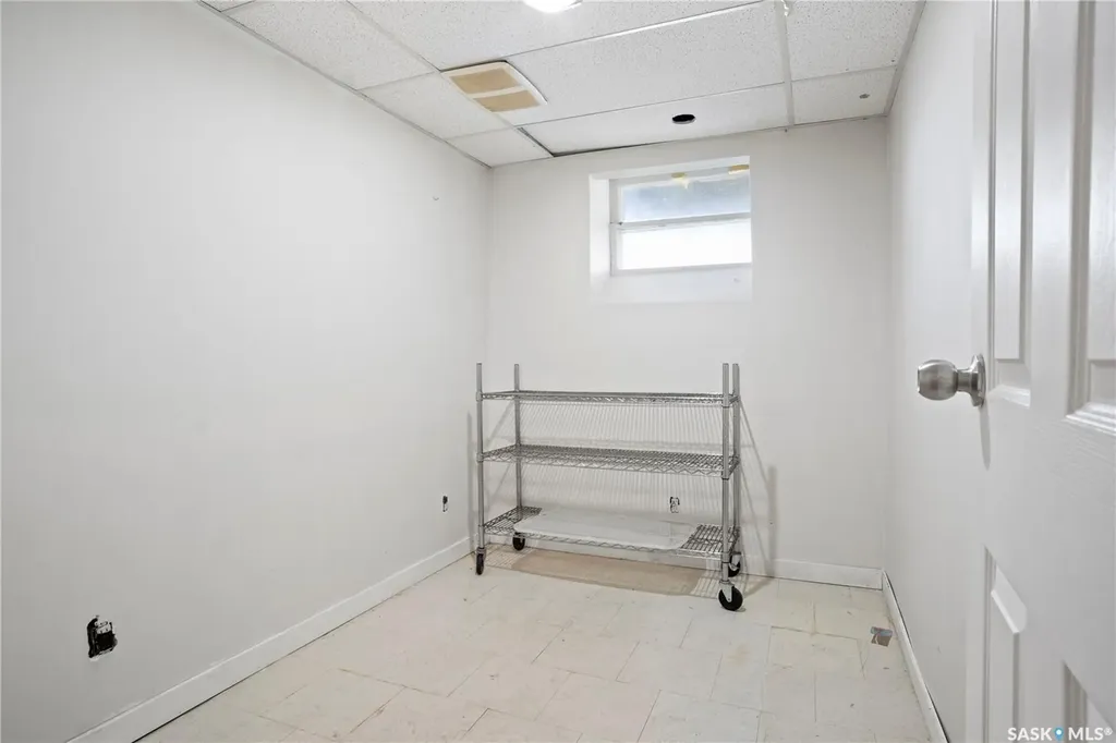 978 Lindsay Street Regina SK S4N 3A6