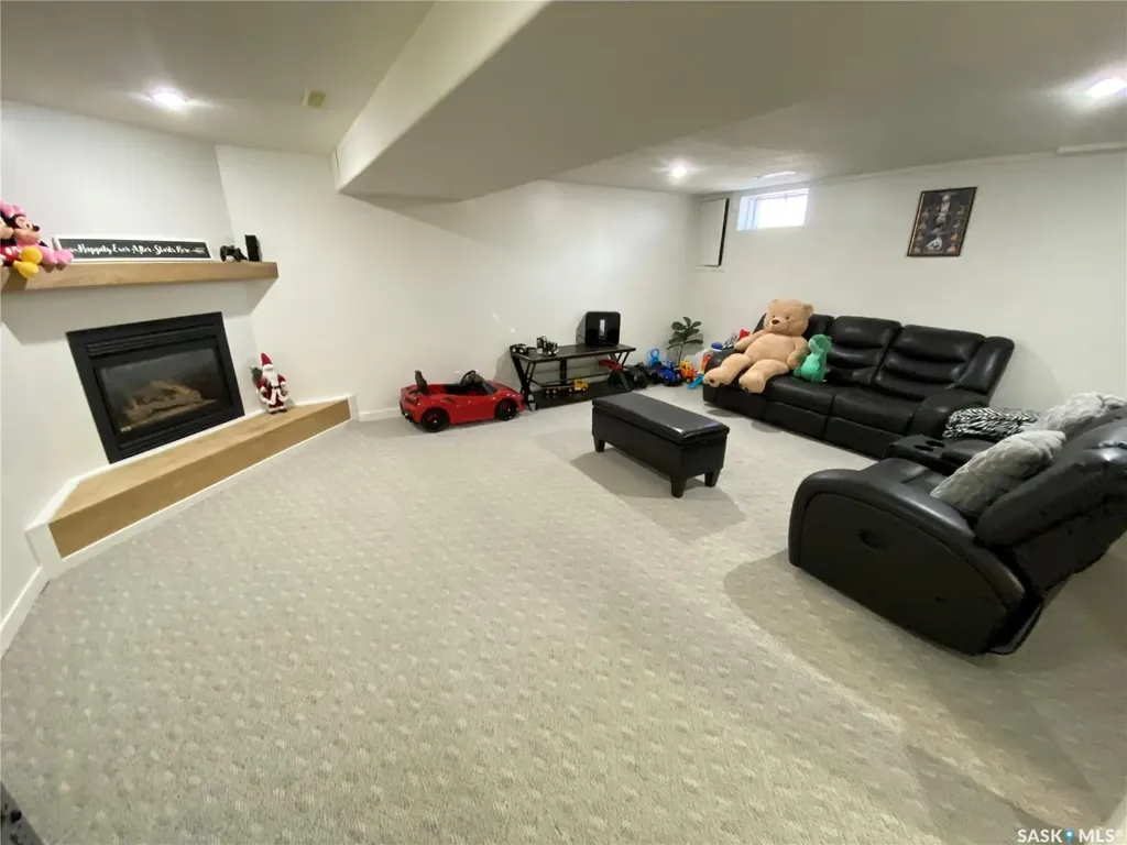 23 Crestwood Crescent Yorkton SK S3N 2P2