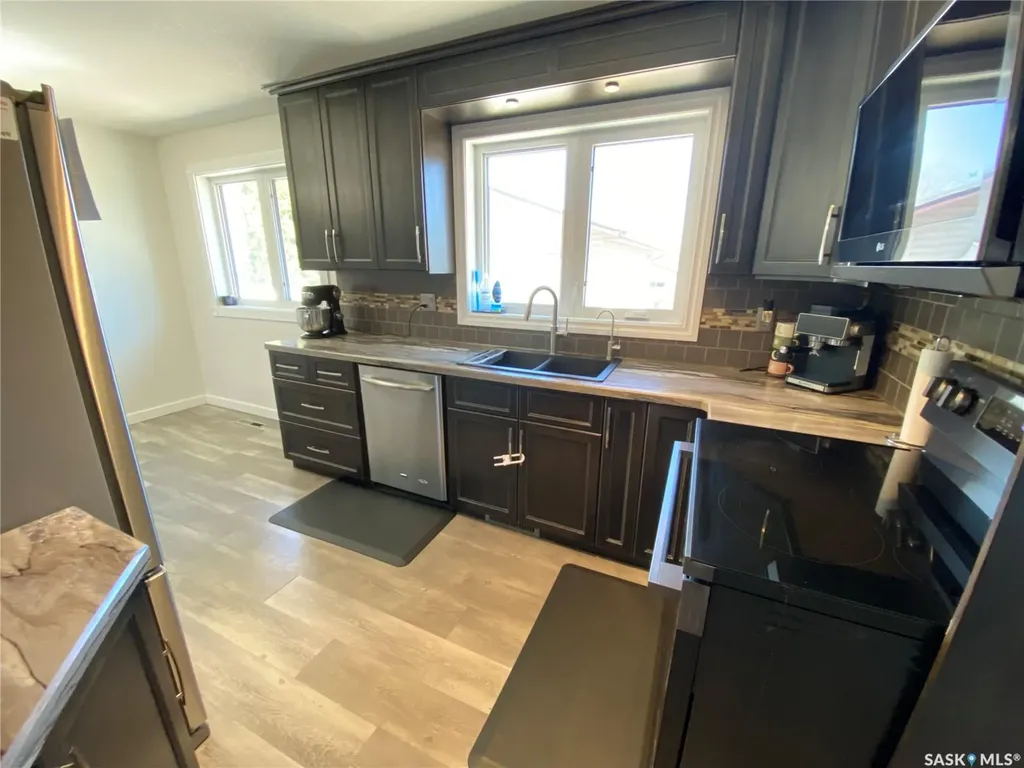 23 Crestwood Crescent Yorkton SK S3N 2P2