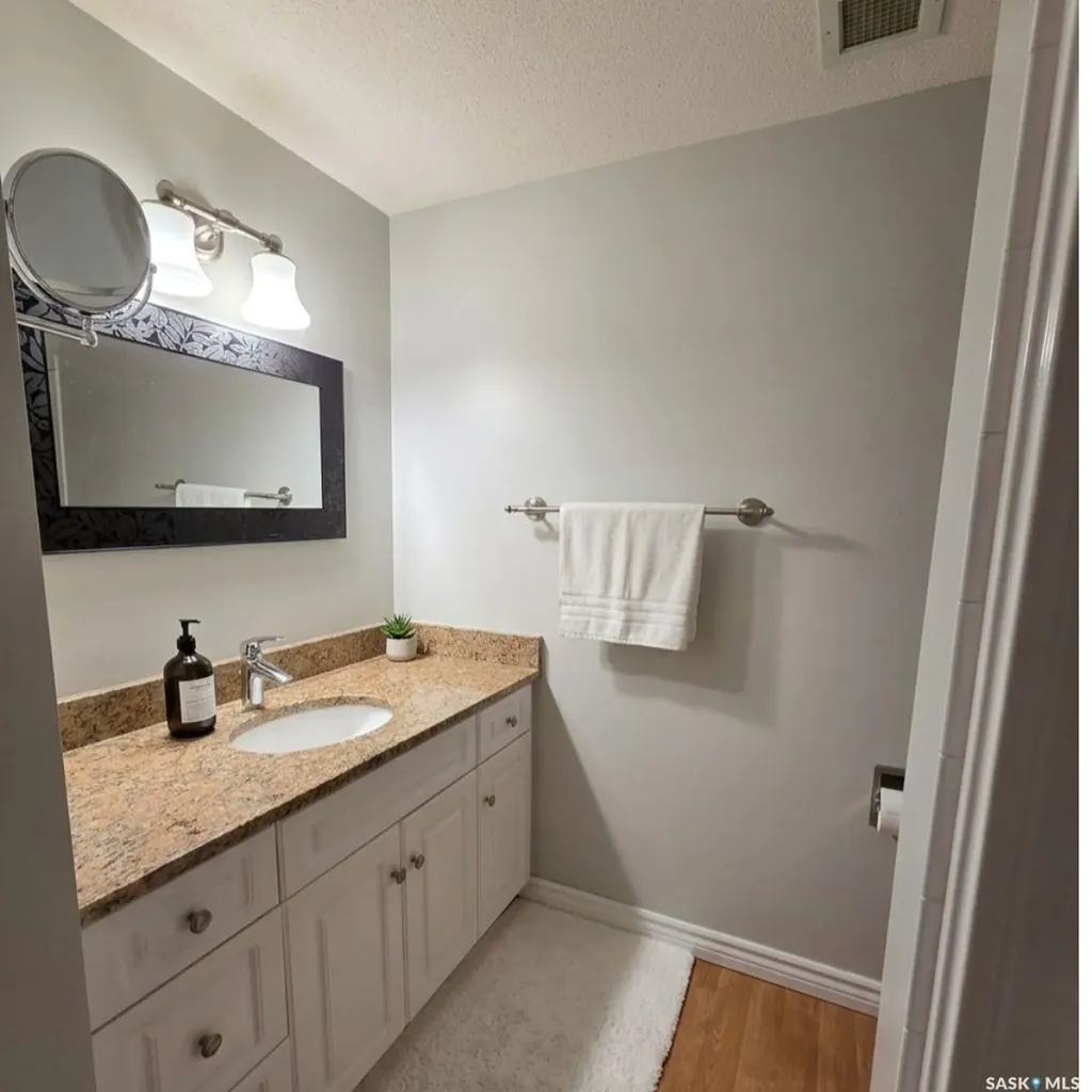 2244 Smith Street Regina SK S4P 2P4