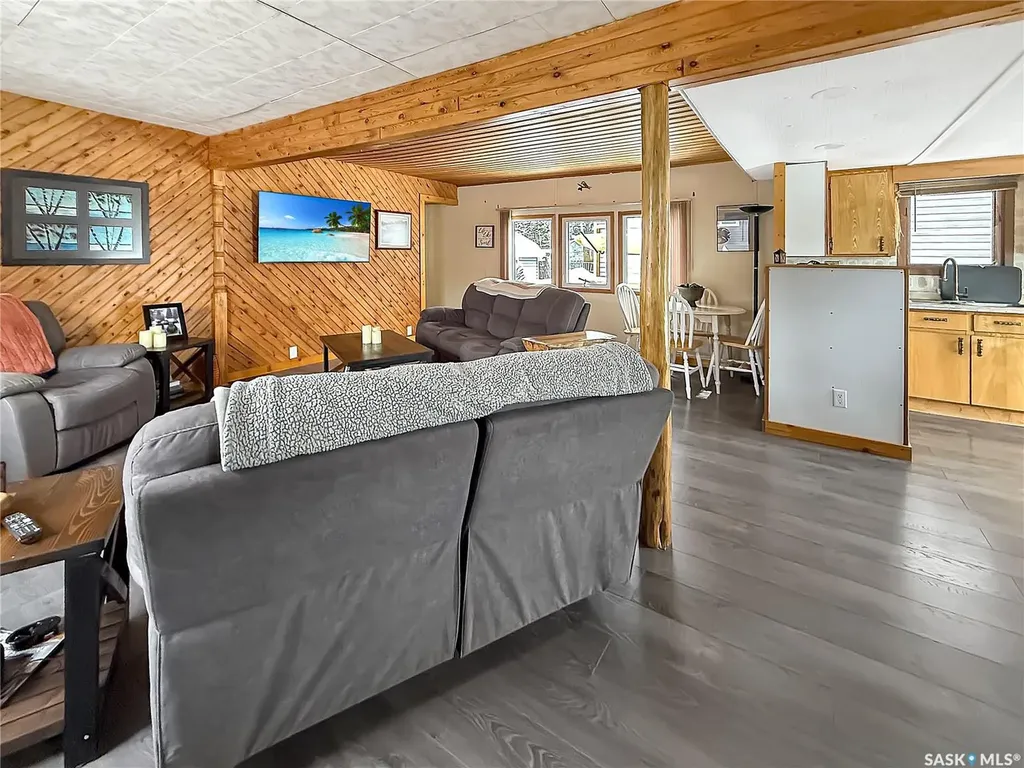 6 Kings Way Candle Lake SK S0J 3E0