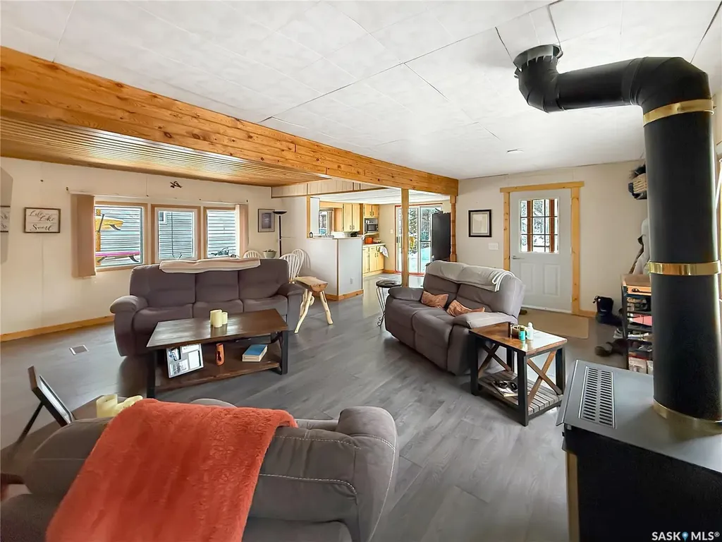 6 Kings Way Candle Lake SK S0J 3E0