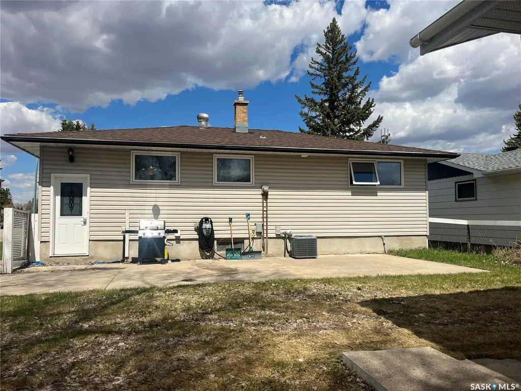1001 Carlton Drive Esterhazy SK S0A 0X0