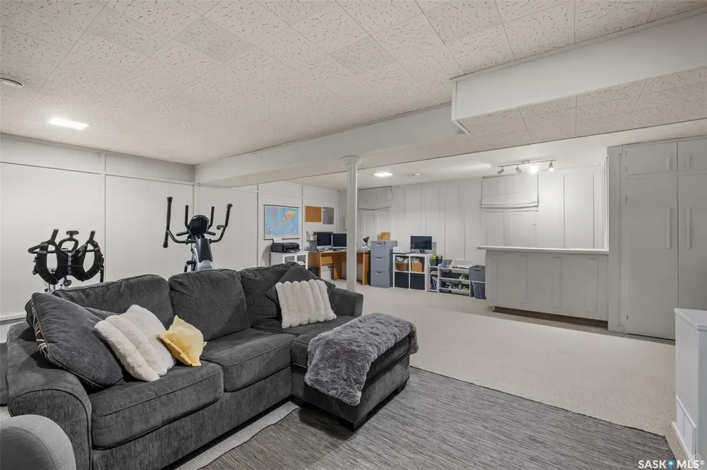 575 27th Street W Prince Albert SK S6V 4S4