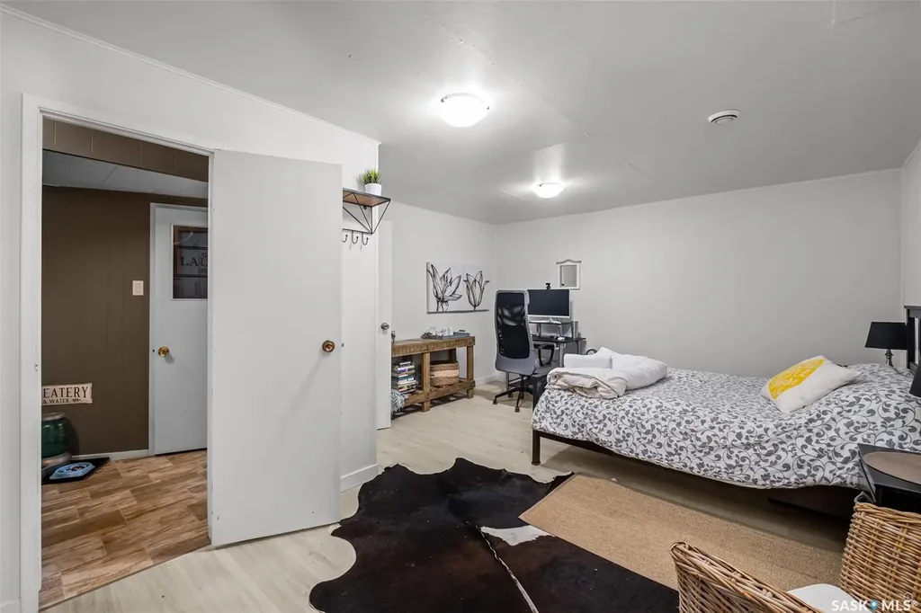 575 27th Street W Prince Albert SK S6V 4S4