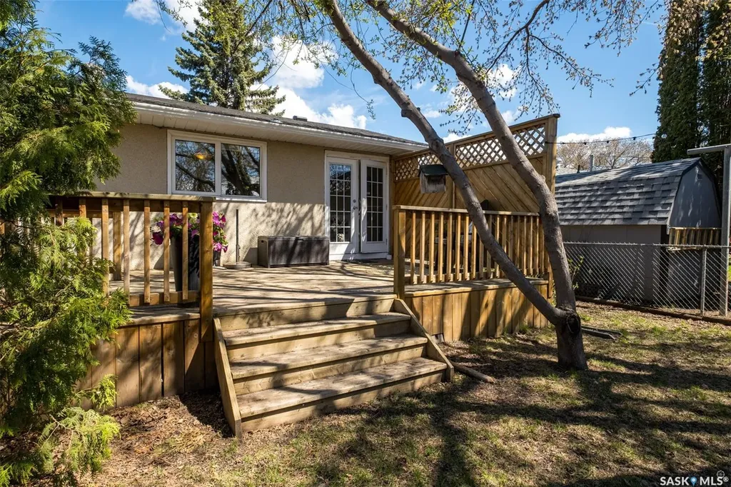 575 27th Street W Prince Albert SK S6V 4S4