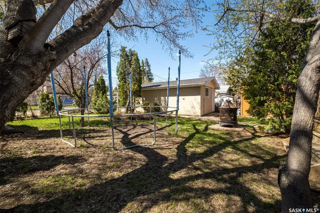 575 27th Street W Prince Albert SK S6V 4S4