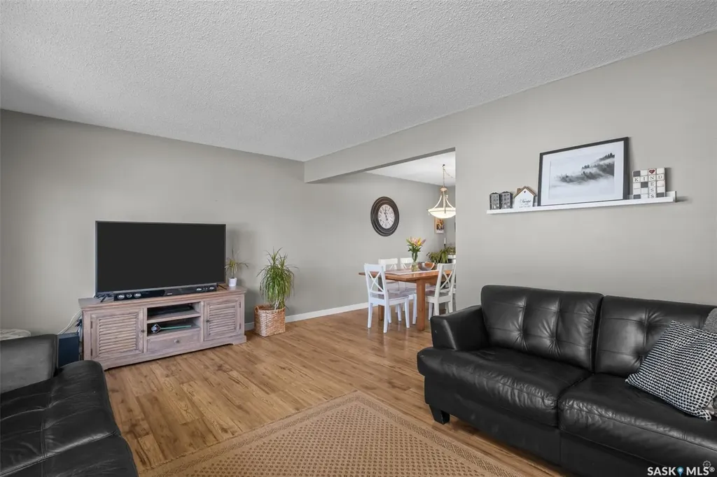 575 27th Street W Prince Albert SK S6V 4S4