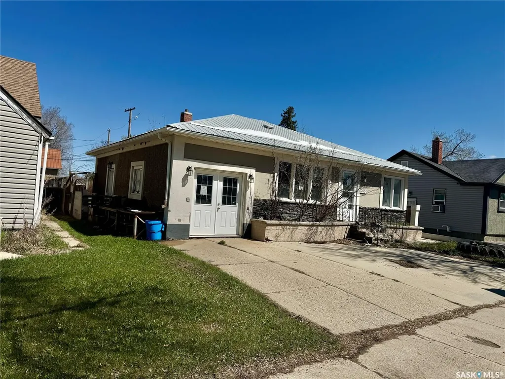 255 Broadway Street W Yorkton SK S3N 0N4