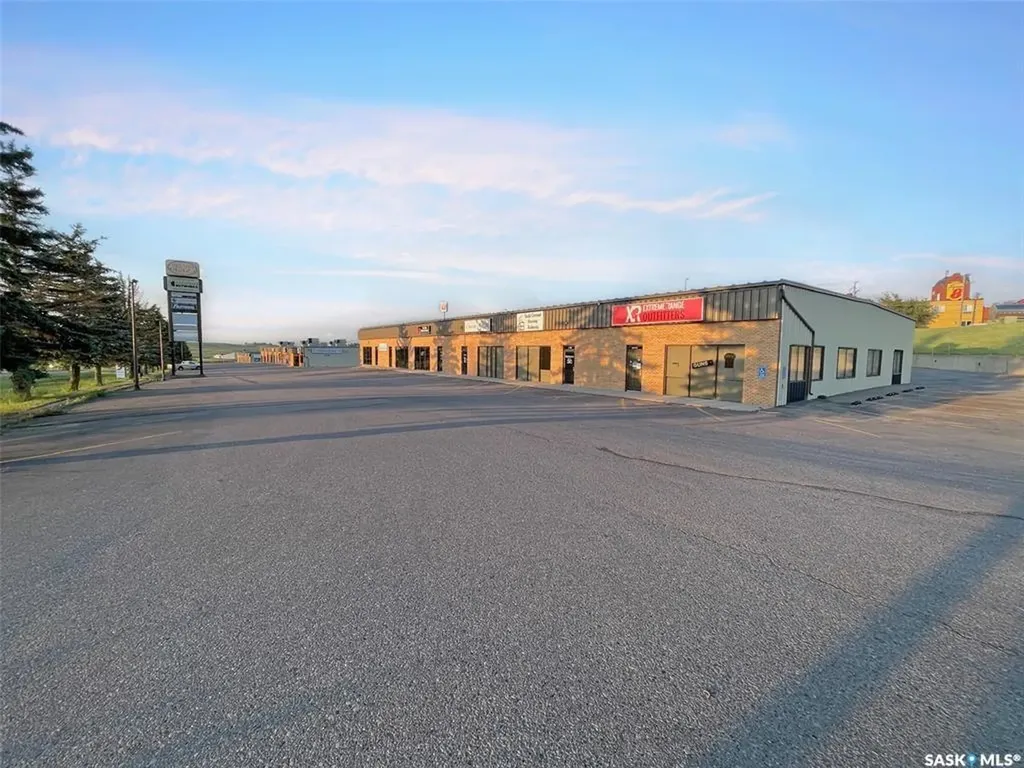 1071 Central Avenue Swift Current SK S9H 2A8
