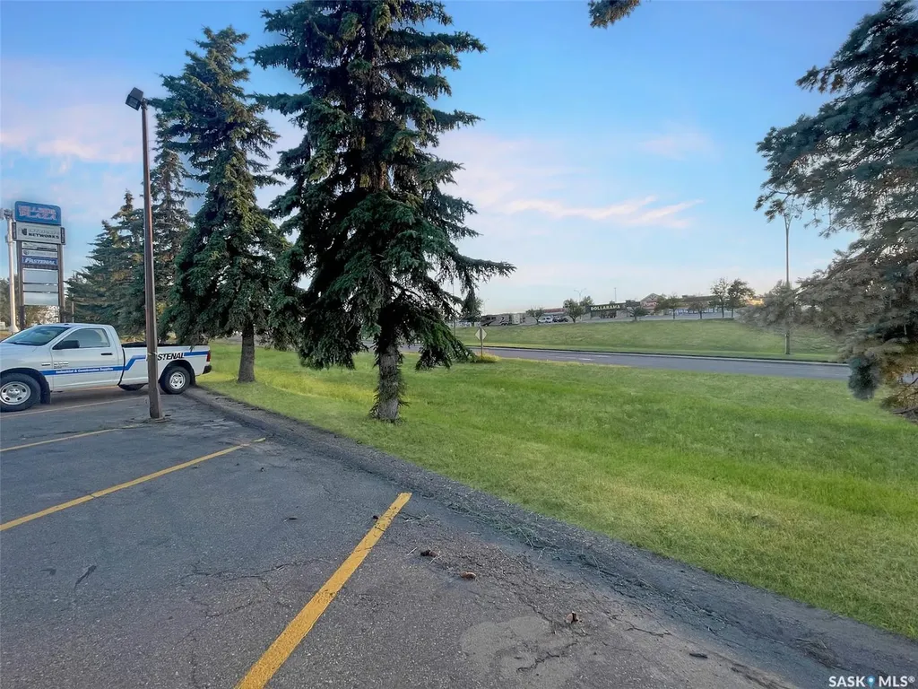 1071 Central Avenue Swift Current SK S9H 2A8
