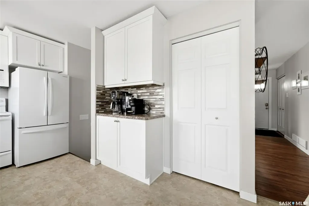 60 French Crescent Regina SK S4R 6N4