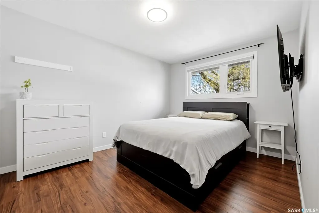 60 French Crescent Regina SK S4R 6N4