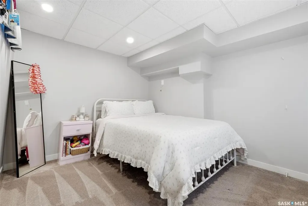 60 French Crescent Regina SK S4R 6N4