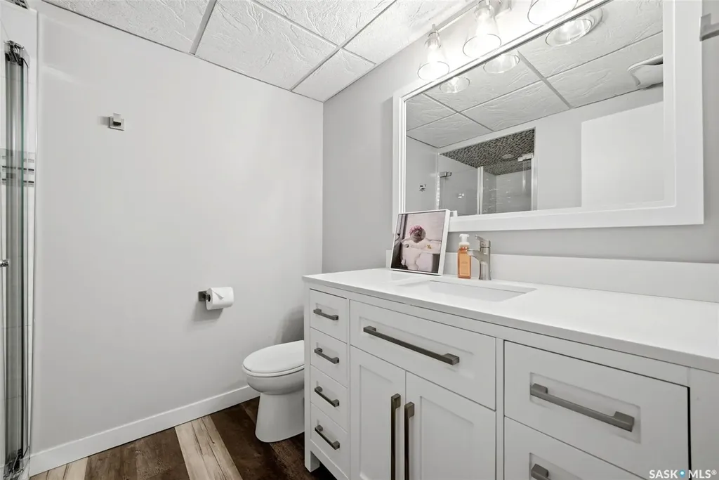 60 French Crescent Regina SK S4R 6N4