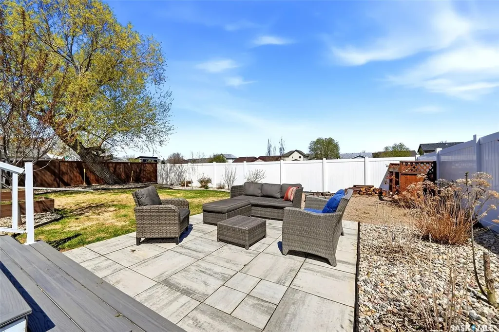 60 French Crescent Regina SK S4R 6N4