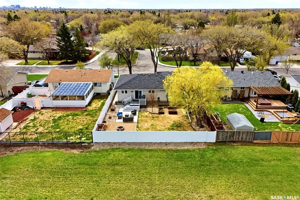 60 French Crescent Regina SK S4R 6N4