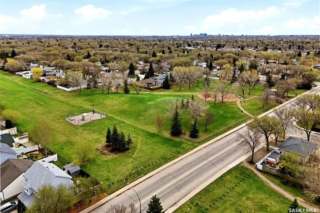 60 French Crescent Regina SK S4R 6N4