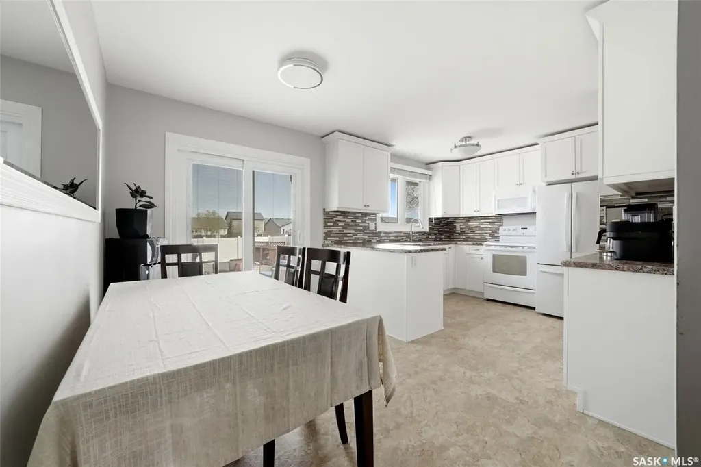 60 French Crescent Regina SK S4R 6N4
