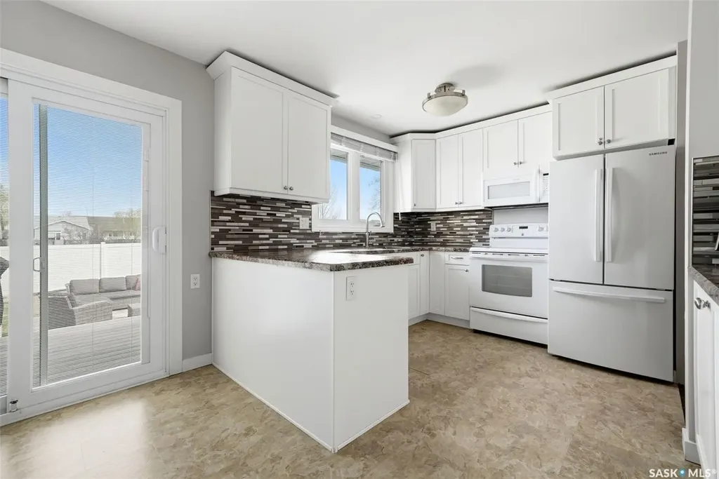 60 French Crescent Regina SK S4R 6N4