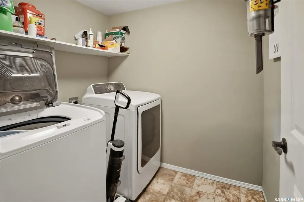 2426 Buhler Avenue North Battleford SK S9A 1R5