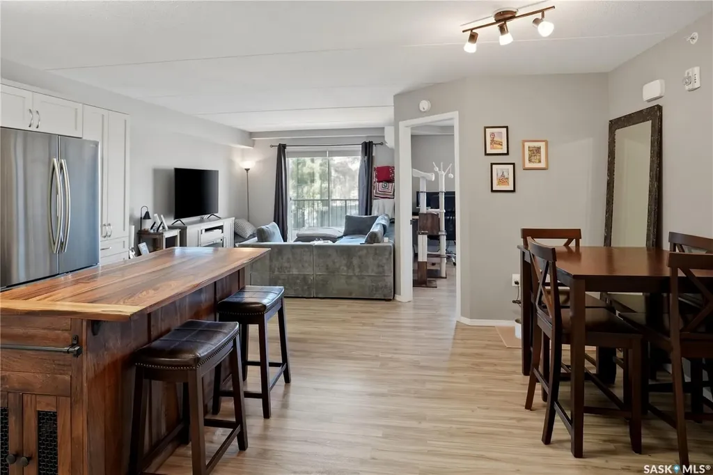 2426 Buhler Avenue North Battleford SK S9A 1R5