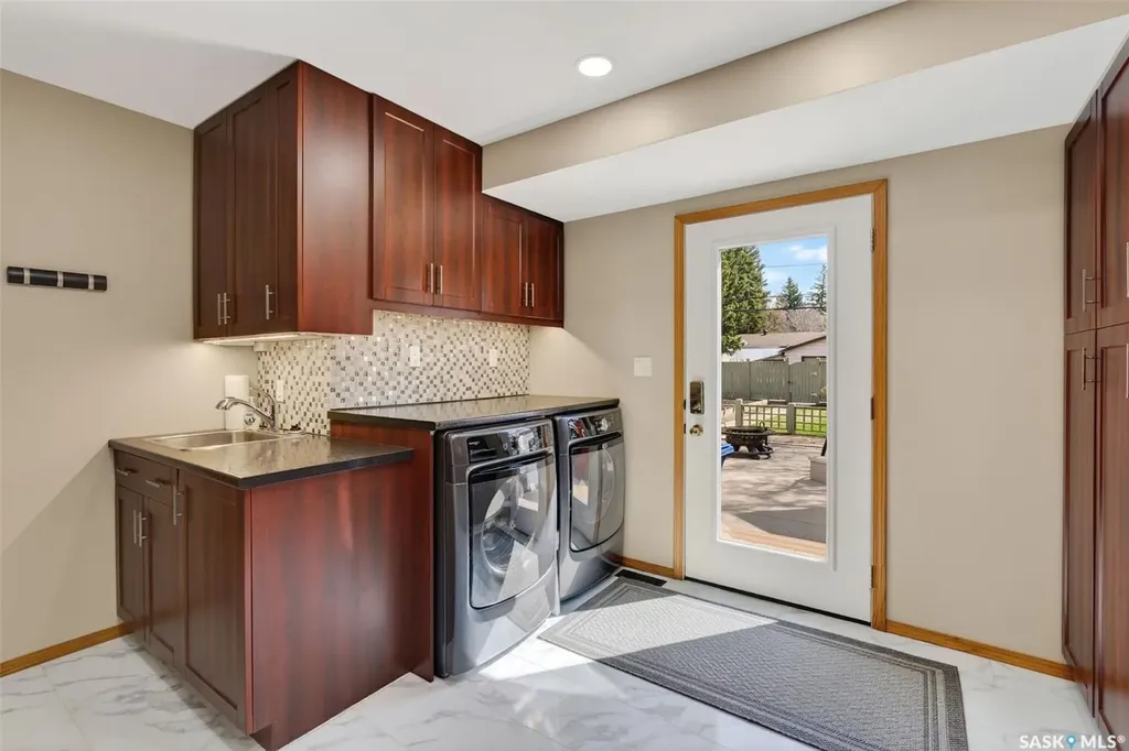 930 9th Street Humboldt SK S0K 2A0