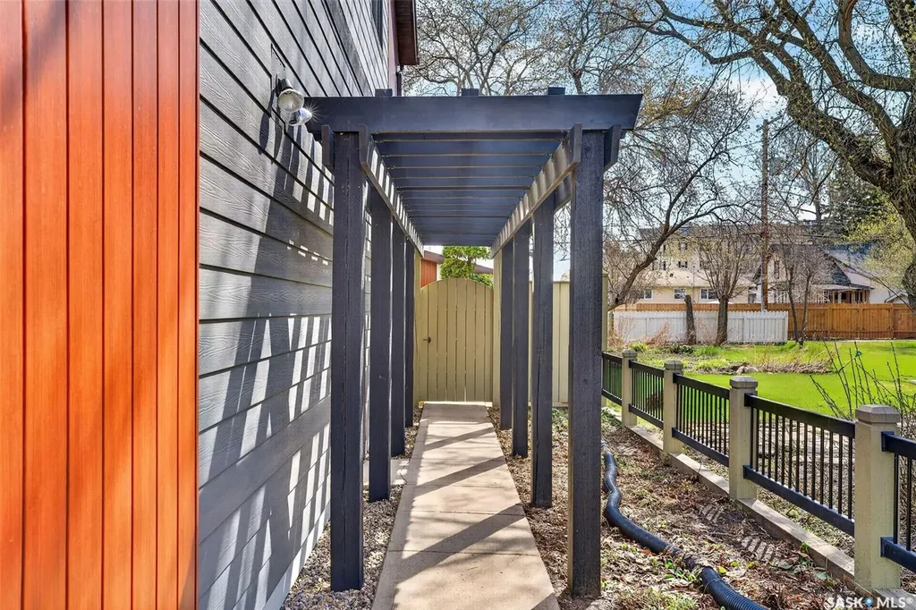 930 9th Street Humboldt SK S0K 2A0