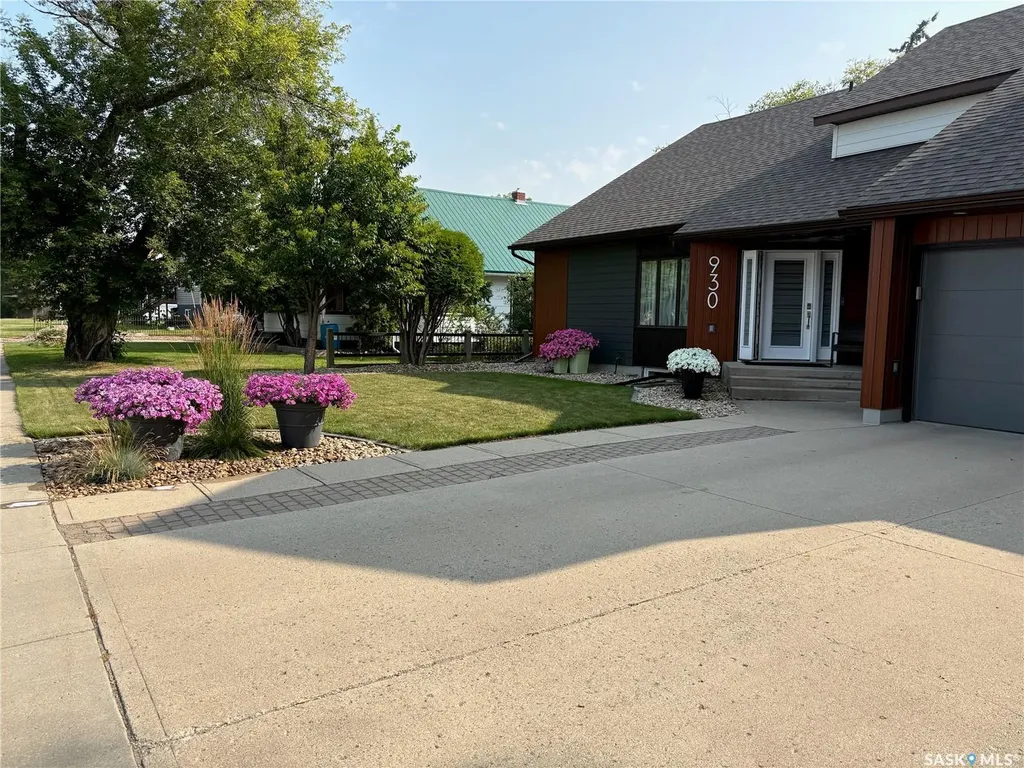 930 9th Street Humboldt SK S0K 2A0