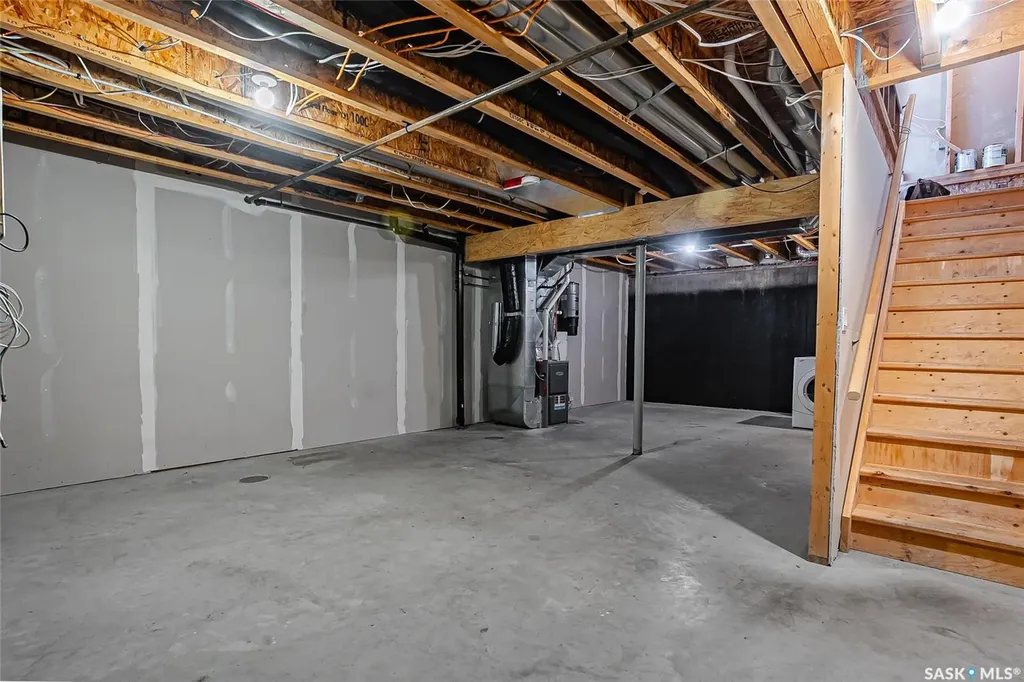 415 Lynd Crescent Saskatoon SK S7T 0C2