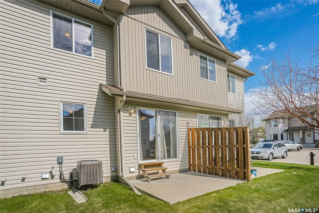 415 Lynd Crescent Saskatoon SK S7T 0C2